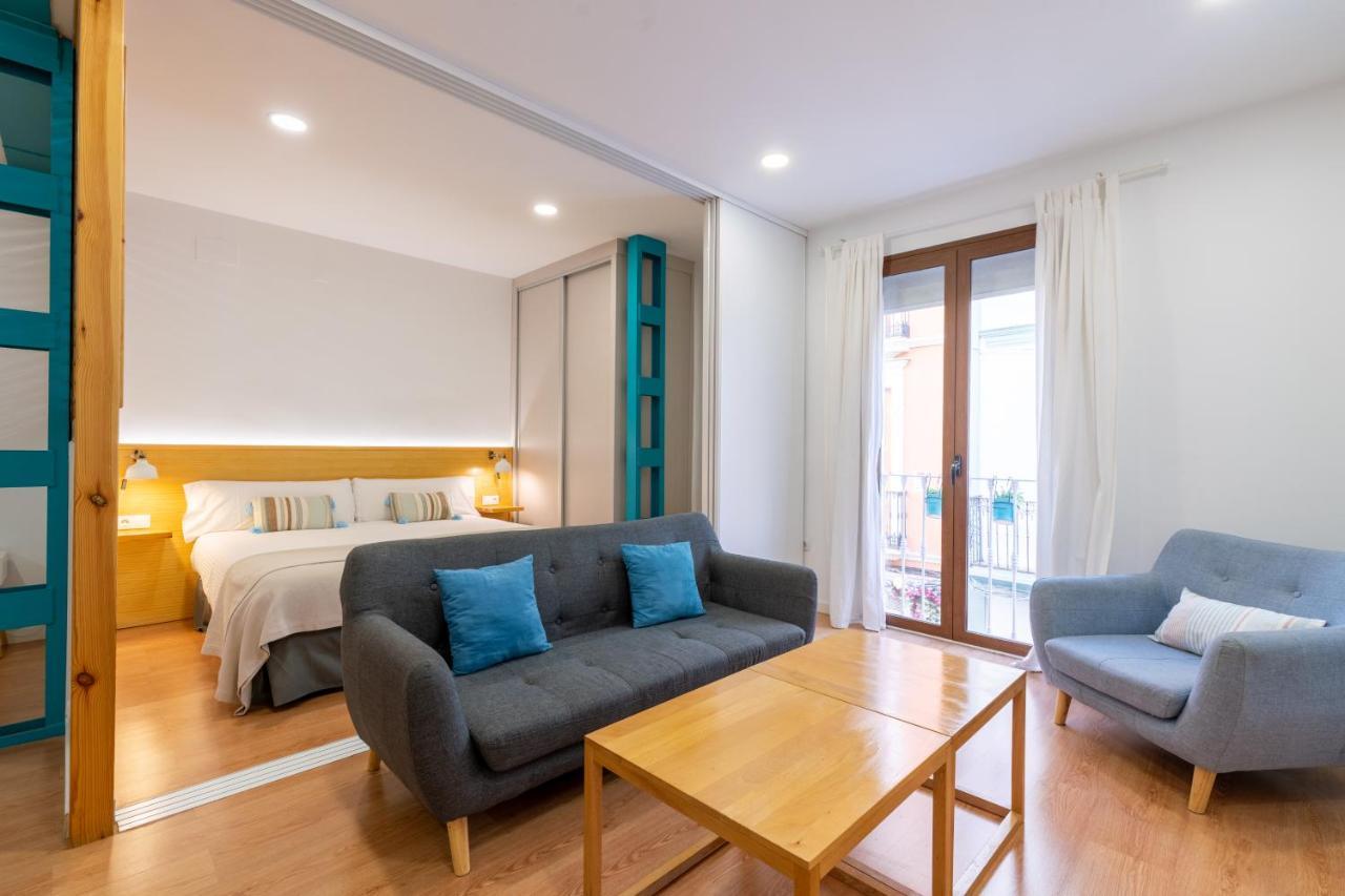 Locksmith Apartment - Park Option Sevilla Buitenkant foto
