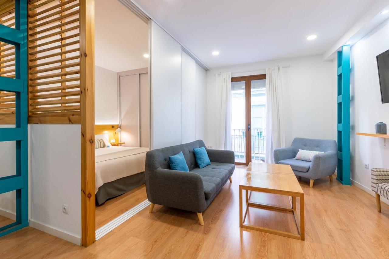 Locksmith Apartment - Park Option Sevilla Buitenkant foto