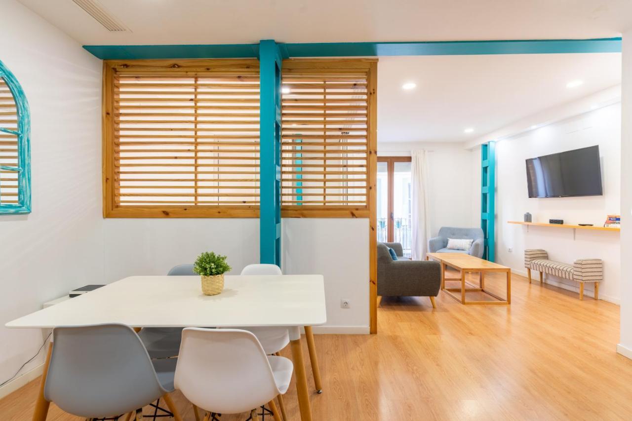Locksmith Apartment - Park Option Sevilla Buitenkant foto